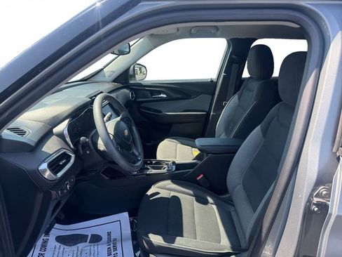 Used 2023 Chevrolet TrailBlazer LT w/ Convenience Package AWD/4WD image 10