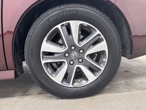 Used 2015 Honda Odyssey Touring image 5