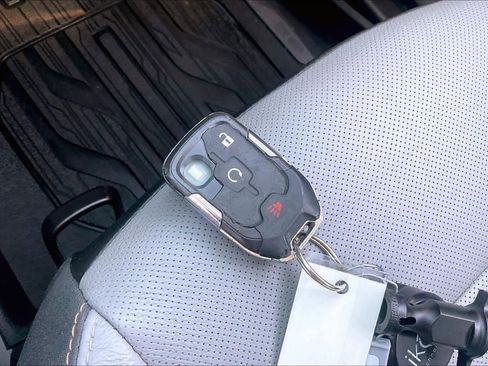 Used 2020 GMC Terrain SLT image 14