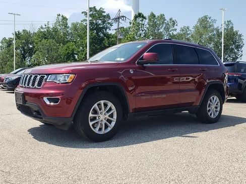 Used 2021 Jeep Grand Cherokee Laredo AWD/4WD image 8
