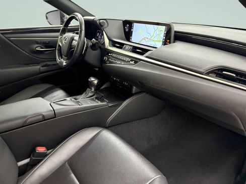 Used 2019 Lexus ES 350 image 21