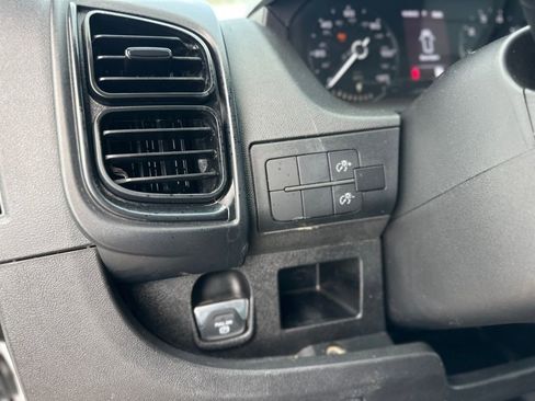 Used 2023 RAM ProMaster 2500 image 18