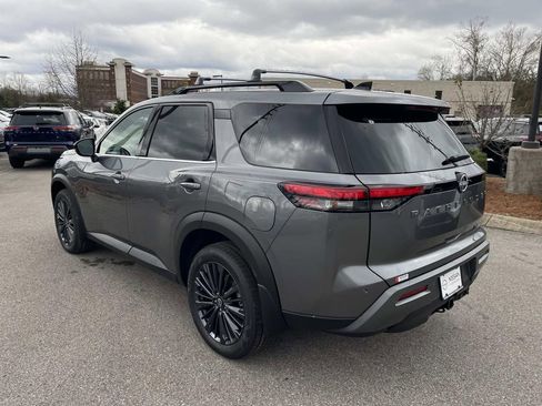 New 2026 Nissan Pathfinder SL w/ SL Premium Package AWD/4WD image 5