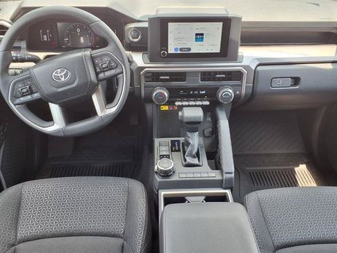 Used 2026 Toyota 4Runner SR5 AWD/4WD image 4