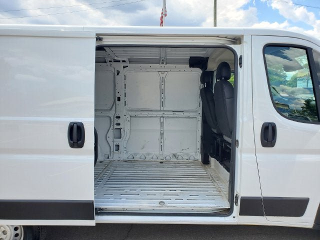 Used 2025 RAM ProMaster 2500 w/ Convenience Group FWD image 23