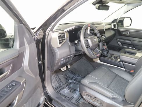 Used 2024 Toyota Sequoia Limited image 66