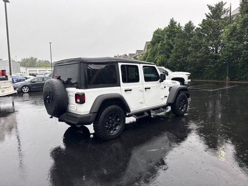 Used 2023 Jeep Wrangler Unlimited Sport AWD/4WD image 3