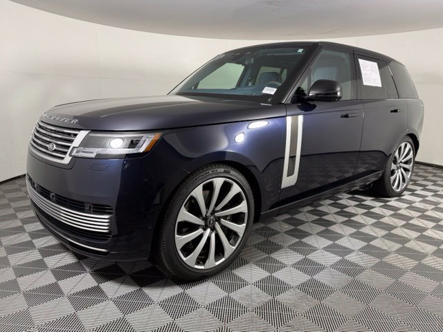 Certified 2025 Land Rover Range Rover SV AWD/4WD image 2