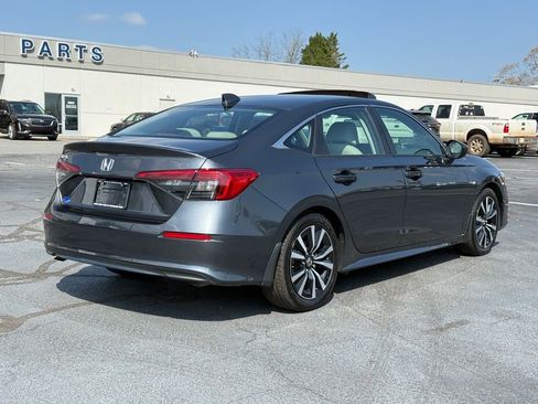 Used 2024 Honda Civic EX image 4