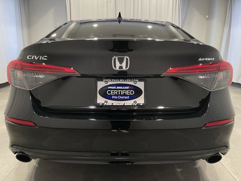 Used 2022 Honda Civic Sport image 5