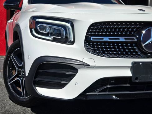 Used 2022 Mercedes-Benz GLB 250 4MATIC image 13