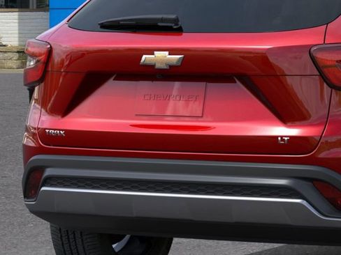 New 2026 Chevrolet Trax LT FWD image 14