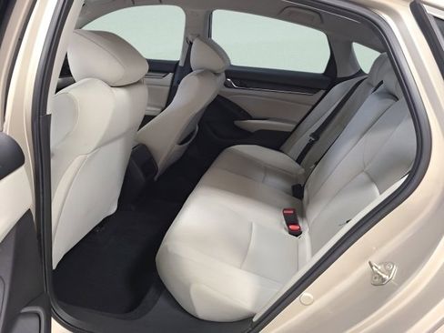 Used 2019 Honda Accord LX image 15