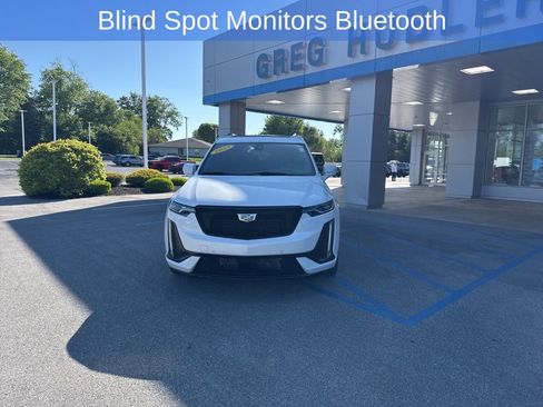 Used 2023 Cadillac XT6 Sport w/ LPO, ONYX Package AWD/4WD image 4
