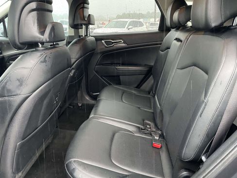Used 2023 Kia Sportage EX image 9