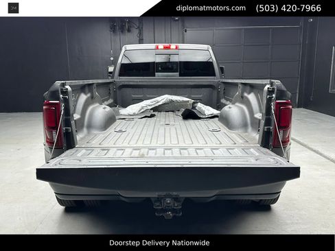 Used 2024 RAM 3500 Tradesman w/ Chrome Appearance Group AWD/4WD image 48
