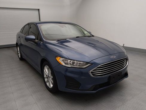 Used 2019 Ford Fusion SE FWD image 13