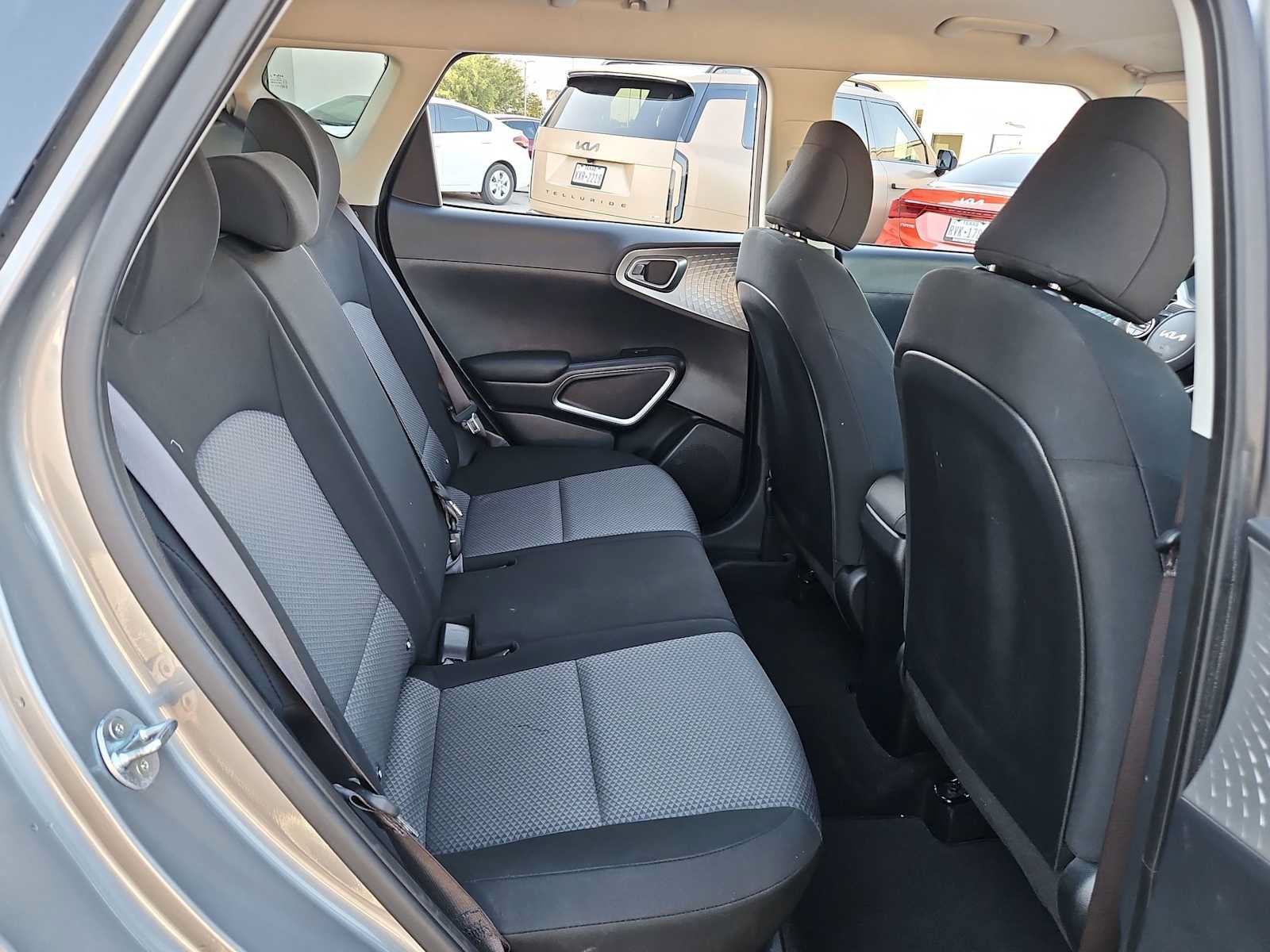 Used 2024 Kia Soul LX w/ Option Group 015 FWD image 18