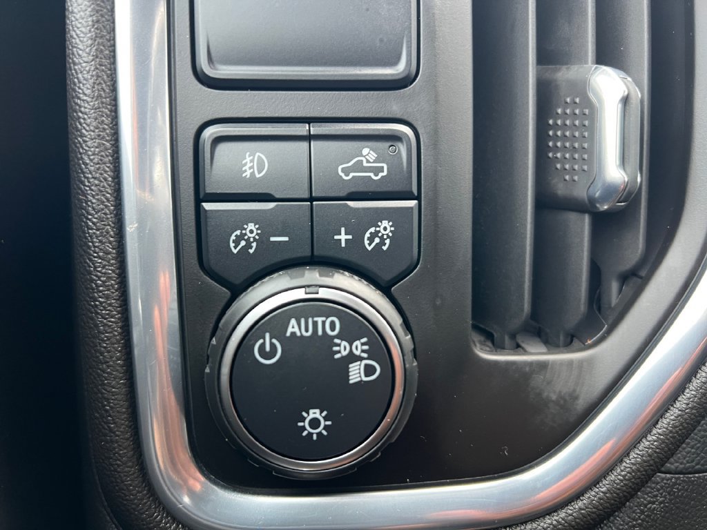 Used 2022 Chevrolet Silverado 1500 RST RWD image 25