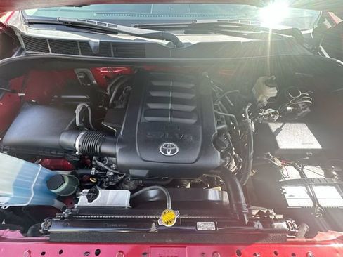 Used 2015 Toyota Tundra SR5 AWD/4WD image 26