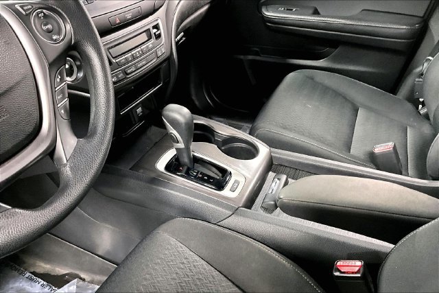 Used 2017 Honda Ridgeline RTS image 18