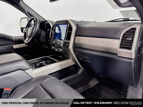 Used 2022 Ford F250 Lariat w/ Black Appearance Package AWD/4WD image 30
