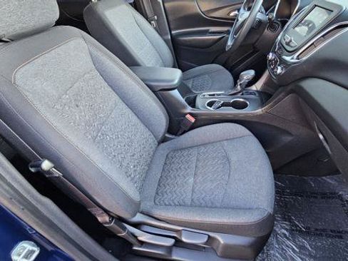 Used 2022 Chevrolet Equinox LT AWD/4WD image 35