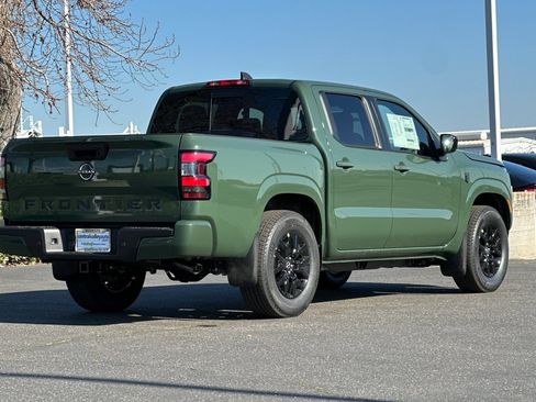 New 2026 Nissan Frontier SV w/ SV Convenience Package image 4
