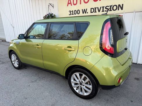 Used 2017 Kia Soul + FWD image 6