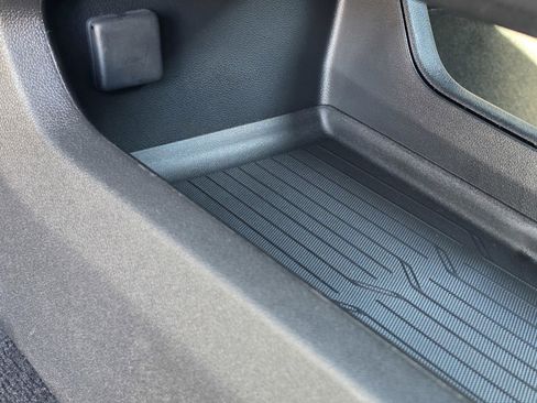 New 2026 Chevrolet Equinox EV LT w/ LPO, Blackout Package image 28