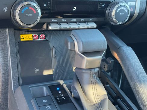 Certified 2025 Toyota Tacoma SR5 image 27