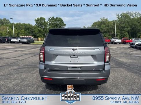 Used 2022 Chevrolet Suburban LT w/ LT Signature Plus Package AWD/4WD image 4