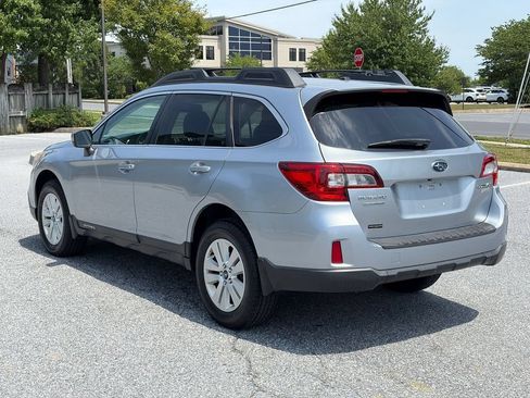 Used 2015 Subaru Outback 2.5i Premium AWD/4WD image 5