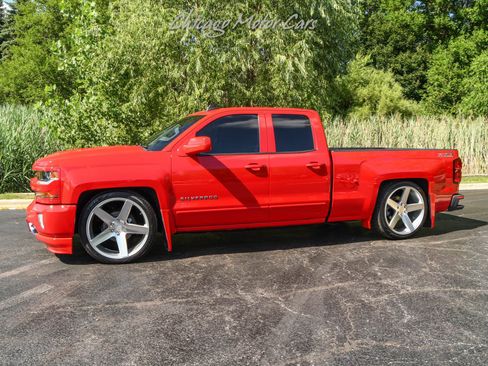 Used 2017 Chevrolet Silverado 1500 LT w/ All Star Edition AWD/4WD image 1