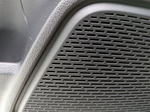 Used 2023 Mercedes-Benz GLA 250 4MATIC image 13