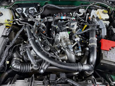 Used 2024 Ford Bronco Badlands image 32