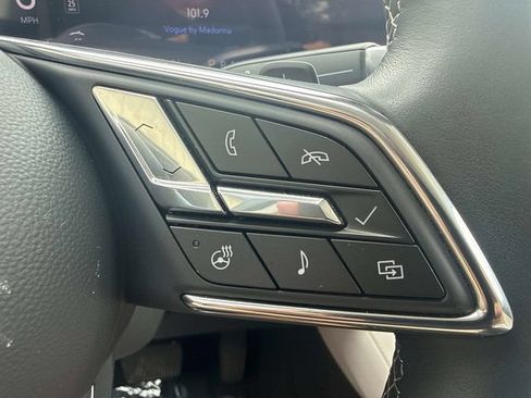 Used 2024 Buick Envision Avenir AWD/4WD image 21