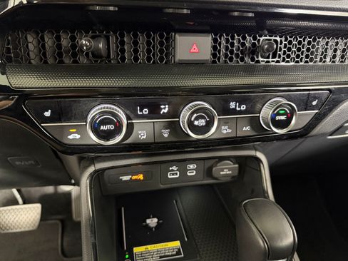 Used 2025 Honda CR-V EX-L image 15