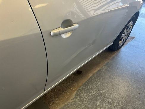 Used 2009 Hyundai Elantra GLS FWD image 12