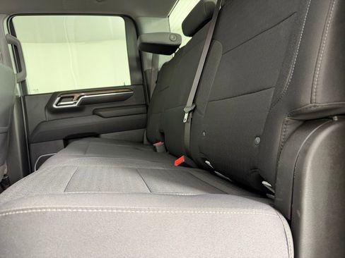 Used 2024 Chevrolet Silverado 2500 LT image 25