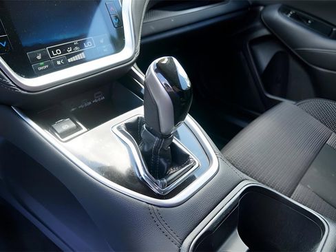 Used 2023 Subaru Outback Premium image 27