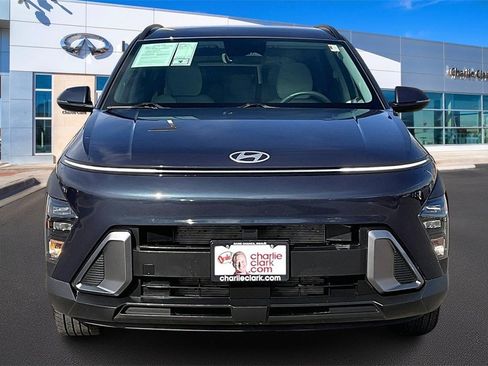 Used 2024 Hyundai Kona SEL w/ Convenience Package image 3
