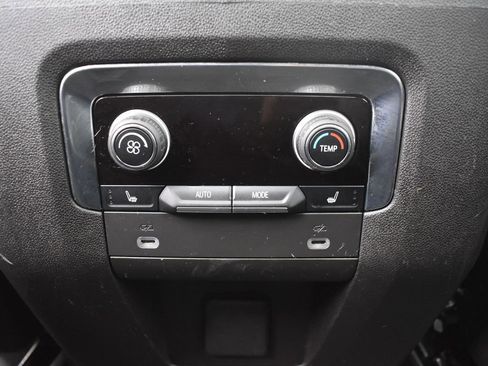 Used 2021 Chevrolet Tahoe RST w/ Luxury Package image 27