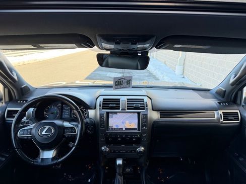 Used 2021 Lexus GX 460 Premium w/ Premium Package image 35