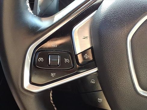 Used 2024 Chevrolet Corvette Stingray Coupe RWD image 20