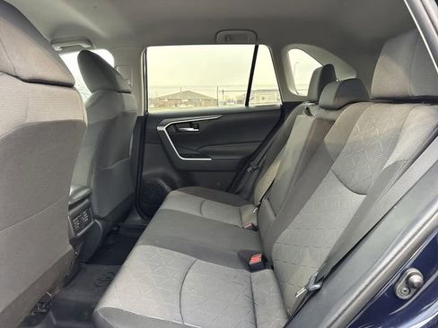 Used 2020 Toyota RAV4 XLE image 9