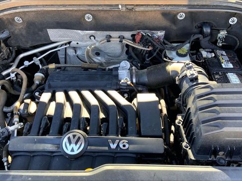 Used 2019 Volkswagen Atlas SE FWD image 32