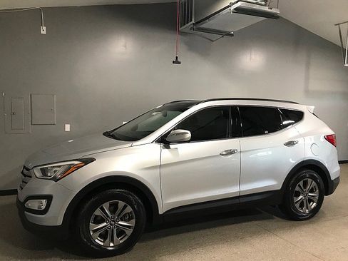 Used 2016 Hyundai Santa Fe Sport w/ Option Group 04 image 7
