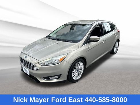 Used 2015 Ford Focus Titanium image 3