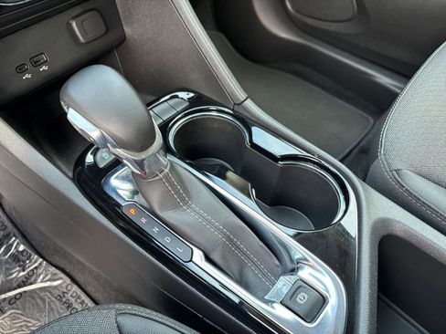 Used 2025 Buick Encore GX Preferred image 36